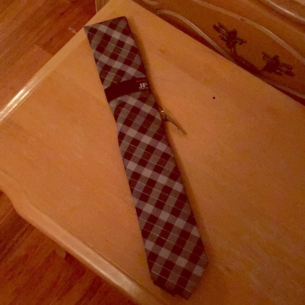 Brand new skinny tie and clip NWT
